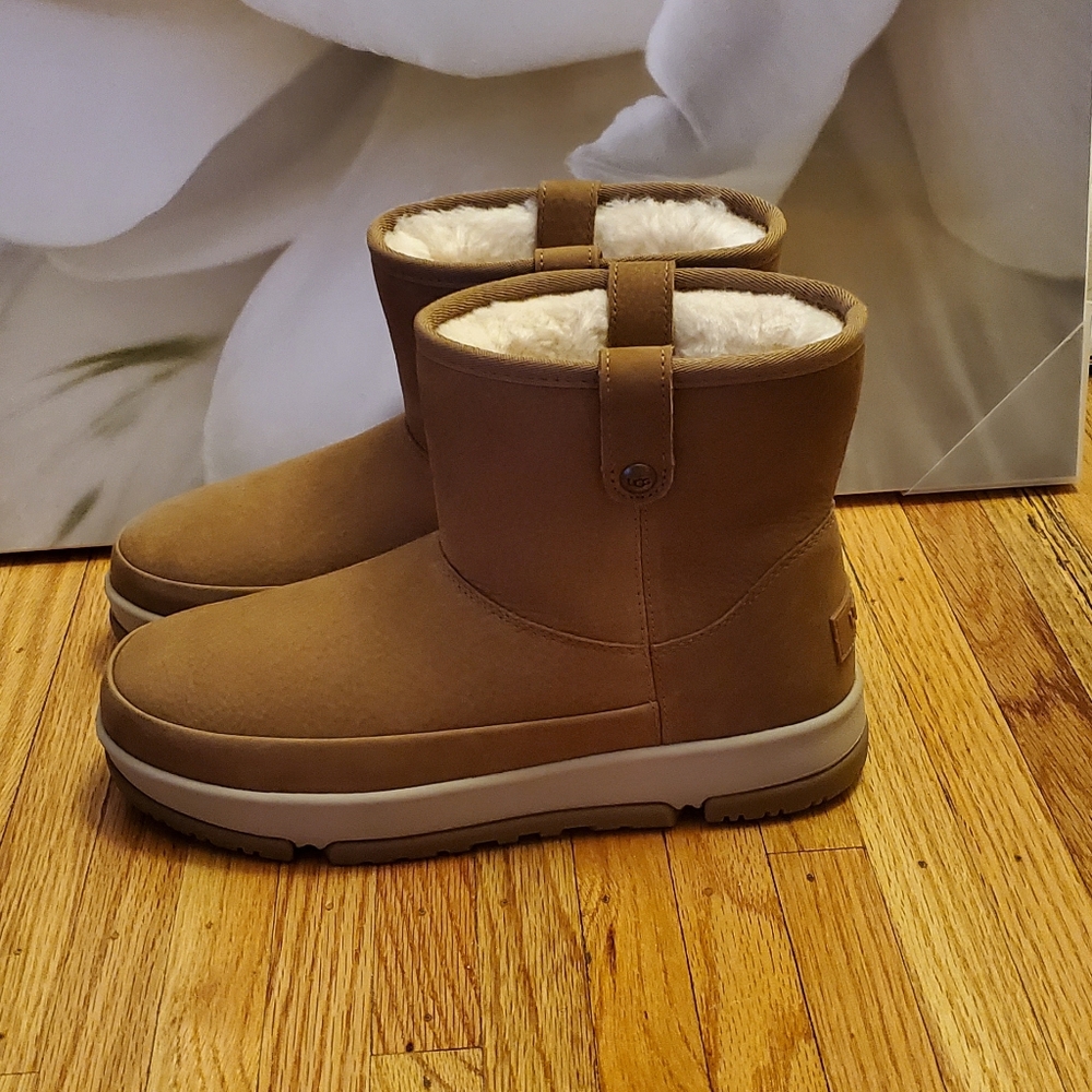 UGG